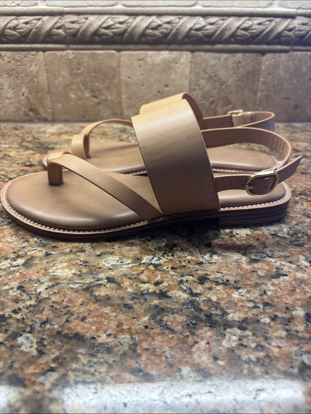 Cushionnaire Women's Tan Slingback Sandals - 6M - Picture 2 of 5